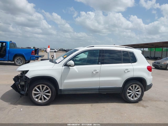 Продажа на аукционе авто 2017 Volkswagen Tiguan 2.0t Wolfsburg Edition, vin: WVGRV7AX1HW503814, номер лота: 45638741