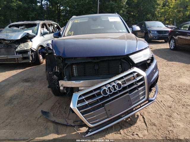 45638752 :رقم المزاد ، WA1ANAFY8J2068667 vin ، 2018 Audi Q5 2.0t Premium/2.0t Tech Premium مزاد بيع