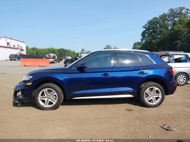 45638752 :رقم المزاد ، WA1ANAFY8J2068667 vin ، 2018 Audi Q5 2.0t Premium/2.0t Tech Premium مزاد بيع