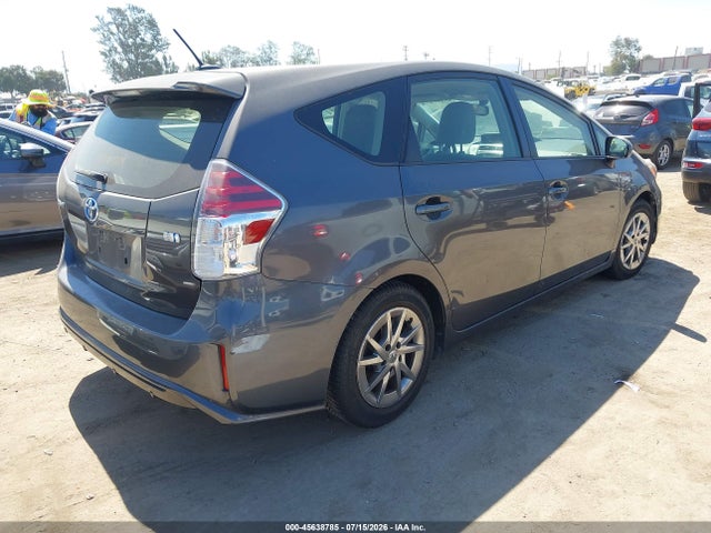 JTDZN3EU8FJ030405 Toyota Prius V Four