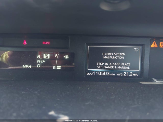 JTDZN3EU8FJ030405 Toyota Prius V Four