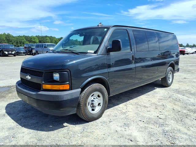 Chevrolet Express 3500 Ls 2017 1GAZGNFG9H1292329 Image 2