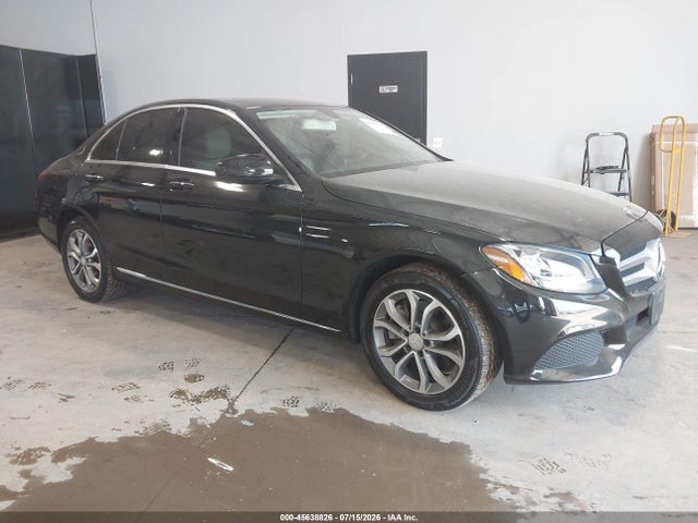 Продаж на аукціоні авто 2016 Mercedes-benz C 300 4matic, vin: 55SWF4KB5GU098175, номер лоту: 45638826
