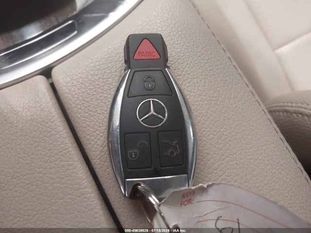 Продаж на аукціоні авто 2016 Mercedes-benz C 300 4matic, vin: 55SWF4KB5GU098175, номер лоту: 45638826