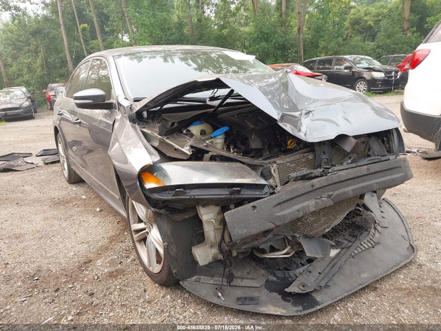 2014 Volkswagen Passat 2.0l Tdi Se მანქანა იყიდება აუქციონზე, vin: 1VWBN7A34EC076870, აუქციონის ნომერი: 45638839