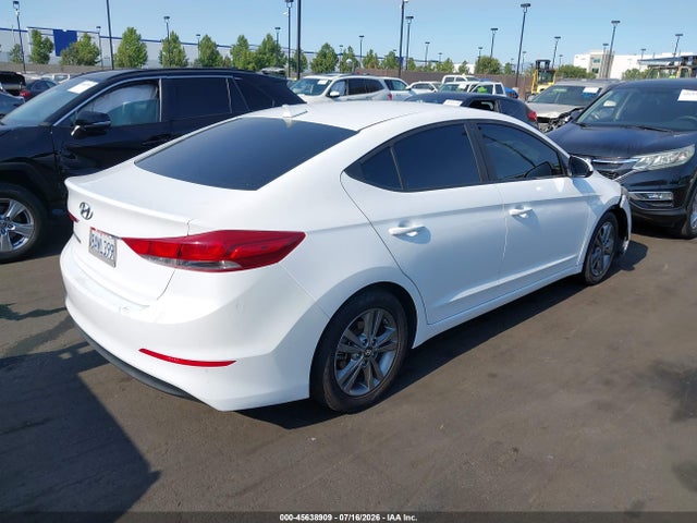 Hyundai ELANTRA SEL 2018 5NPD84LF2JH237465 Image 4