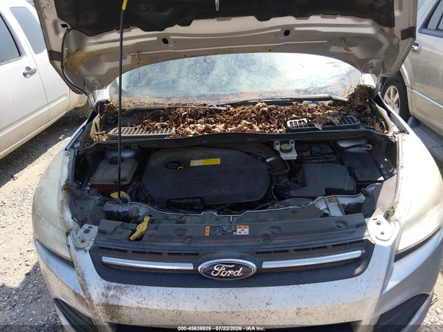 45638925 :رقم المزاد ، 1FMCU0GX2FUB42822 vin ، 2015 Ford Escape Se مزاد بيع