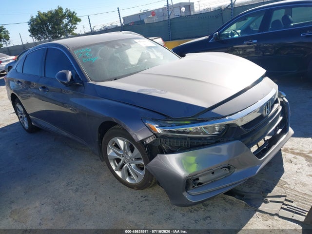 Honda ACCORD LX 2018 1HGCV1F14JA111362 zdjęcie główne