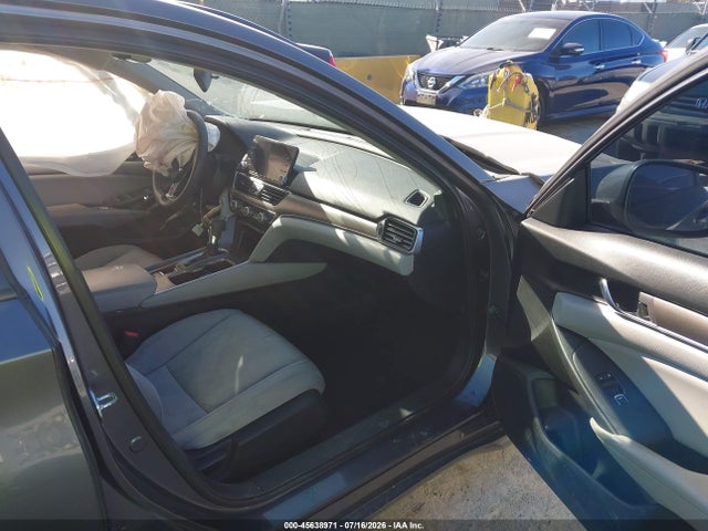 Honda ACCORD LX 2018 1HGCV1F14JA111362 Image 5