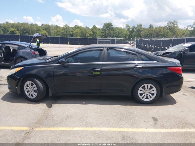 45639010 :رقم المزاد ، 5NPEB4AC1DH556603 vin ، 2013 Hyundai Sonata Gls مزاد بيع