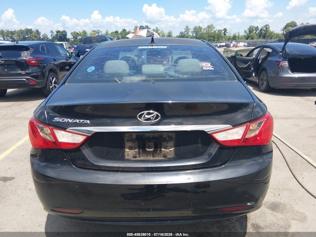 45639010 :رقم المزاد ، 5NPEB4AC1DH556603 vin ، 2013 Hyundai Sonata Gls مزاد بيع