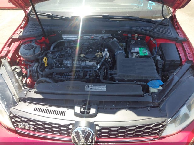 2015 Volkswagen Golf Gti 2.0t Se 2-door მანქანა იყიდება აუქციონზე, vin: 3VWYT7AU9FM051102, აუქციონის ნომერი: 45639015