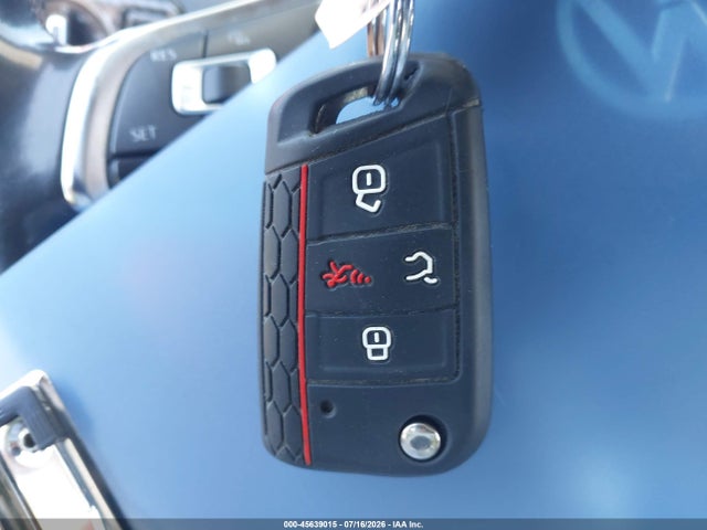 2015 Volkswagen Golf Gti 2.0t Se 2-door მანქანა იყიდება აუქციონზე, vin: 3VWYT7AU9FM051102, აუქციონის ნომერი: 45639015