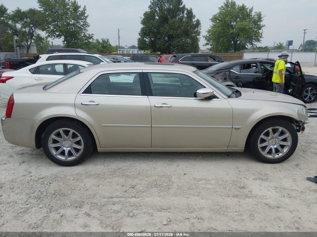 Продаж на аукціоні авто 2006 Chrysler 300c, vin: 2C3KA63H96H537694, номер лоту: 45639026