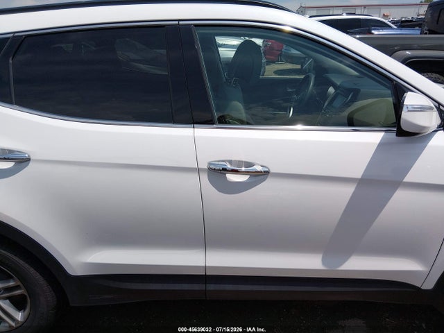 Продаж на аукціоні авто 2018 Hyundai Santa Fe Sport 2.4l, vin: 5XYZU3LB6JG570901, номер лоту: 45639032