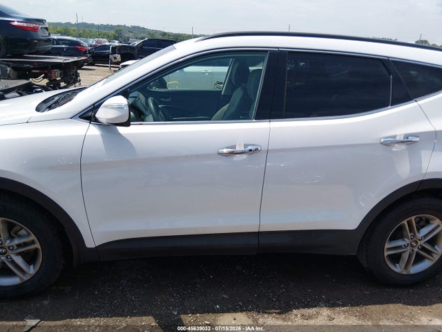 Продаж на аукціоні авто 2018 Hyundai Santa Fe Sport 2.4l, vin: 5XYZU3LB6JG570901, номер лоту: 45639032
