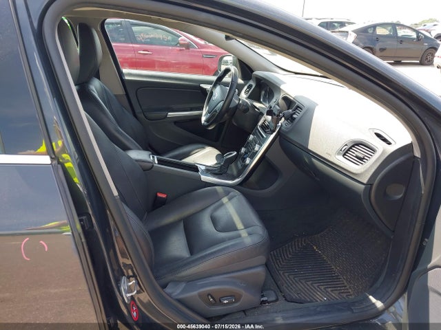 YV126MFK3G2407052 Volvo S60 T5 Drive-e Premier