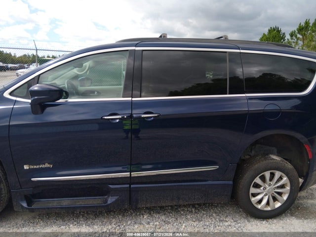 2C4RC1BG3HR633530 Chrysler Pacifica Touring-l