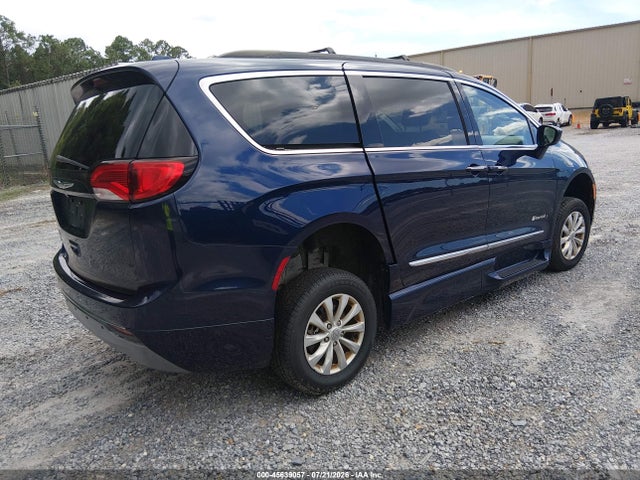 2C4RC1BG3HR633530 Chrysler Pacifica Touring-l