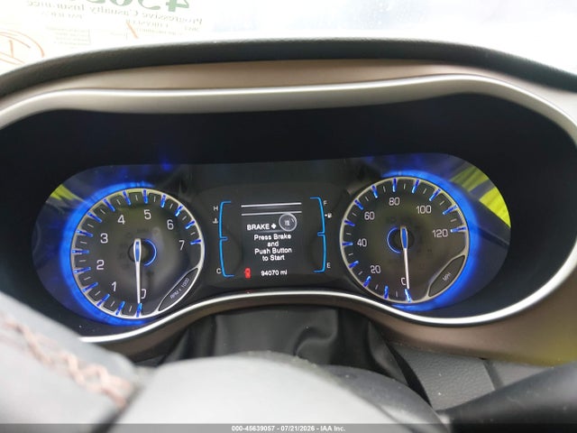 2C4RC1BG3HR633530 Chrysler Pacifica Touring-l