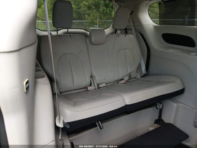 2C4RC1BG3HR633530 Chrysler Pacifica Touring-l