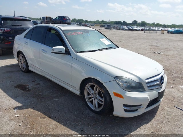 Продажа на аукционе авто 2012 Mercedes-benz C 300 Sport 4matic, vin: WDDGF8BB2CR238013, номер лота: 45639103