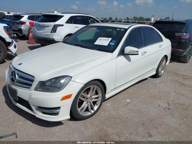 45639103 :رقم المزاد ، WDDGF8BB2CR238013 vin ، 2012 Mercedes-benz C 300 Sport 4matic مزاد بيع
