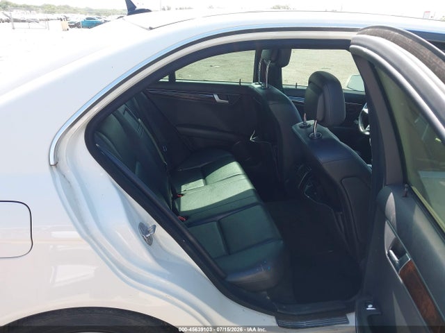 45639103 :رقم المزاد ، WDDGF8BB2CR238013 vin ، 2012 Mercedes-benz C 300 Sport 4matic مزاد بيع