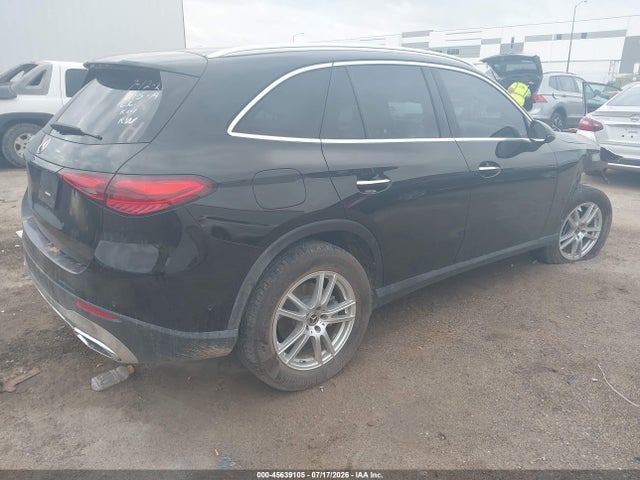 45639105 :رقم المزاد ، W1NKM4GBXSF284158 vin ، 2025 Mercedes-benz Glc 300 Suv مزاد بيع