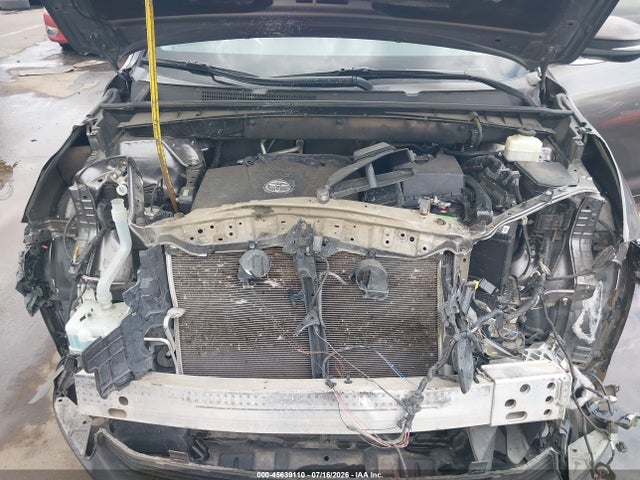 5TDKZRFH4JS547612 Toyota Highlander Xle