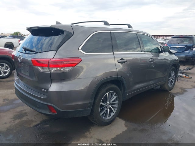 5TDKZRFH4JS547612 Toyota Highlander Xle