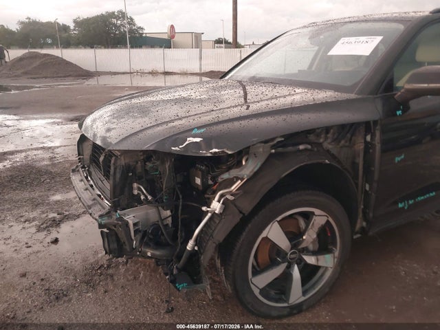 Продаж на аукціоні авто 2022 Audi Q5 Premium Plus 45 Tfsi S Line Quattro S Tronic, vin: WA1EAAFY1N2005557, номер лоту: 45639187
