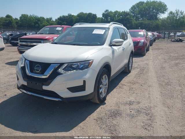 2017 Nissan Rogue Sv მანქანა იყიდება აუქციონზე, vin: 5N1AT2MV7HC881251, აუქციონის ნომერი: 45639196