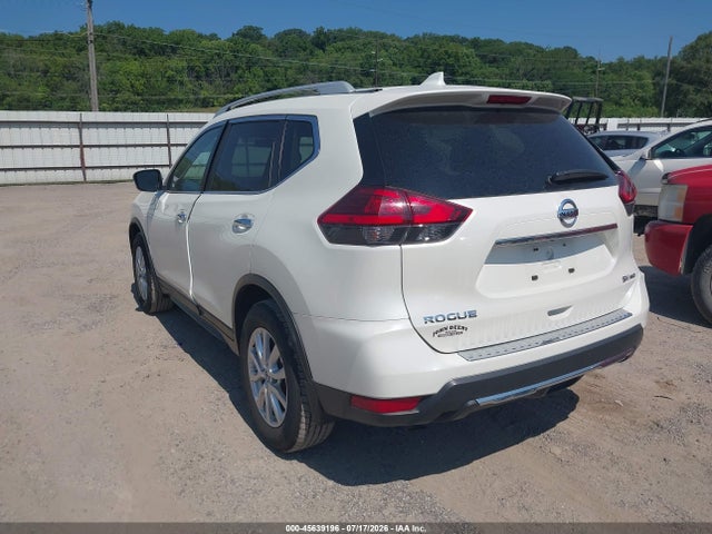 2017 Nissan Rogue Sv მანქანა იყიდება აუქციონზე, vin: 5N1AT2MV7HC881251, აუქციონის ნომერი: 45639196