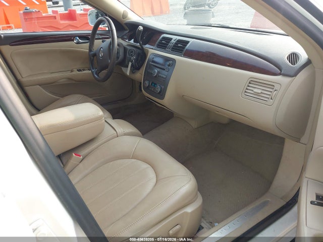 45639205 :رقم المزاد ، 1G4HC5EM8BU134815 vin ، 2011 Buick Lucerne Cxl مزاد بيع