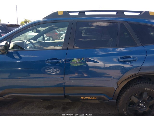 45639215 :رقم المزاد ، 4S4BTGUDXN3260140 vin ، 2022 Subaru Outback Wilderness مزاد بيع