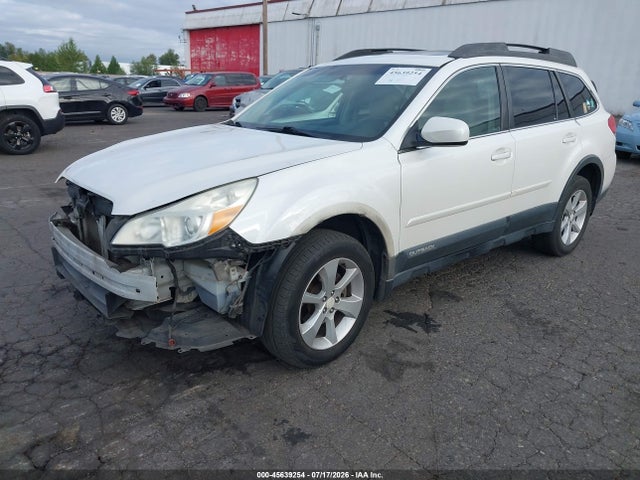 Subaru Outback 2.5i Premium 2014 4S4BRBDCXE3239815 Image 2