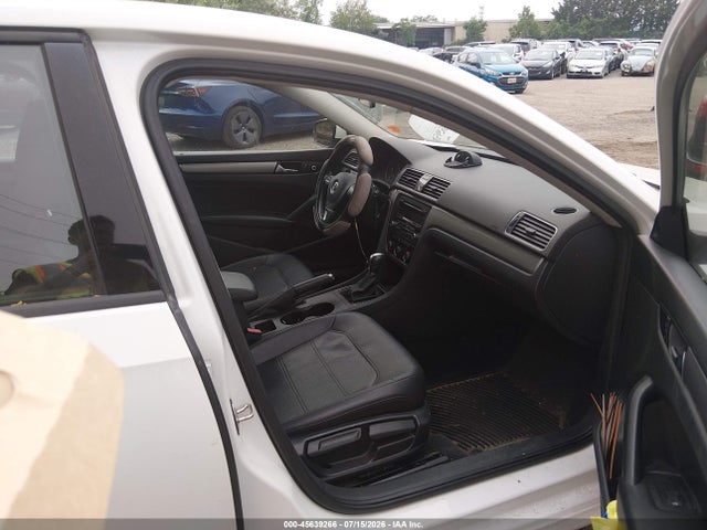 Aukcja sprzedaży 2015 Volkswagen Passat 1.8t Wolfsburg Edition, vin: 1VWAT7A39FC024668, numer aukcji: 45639266