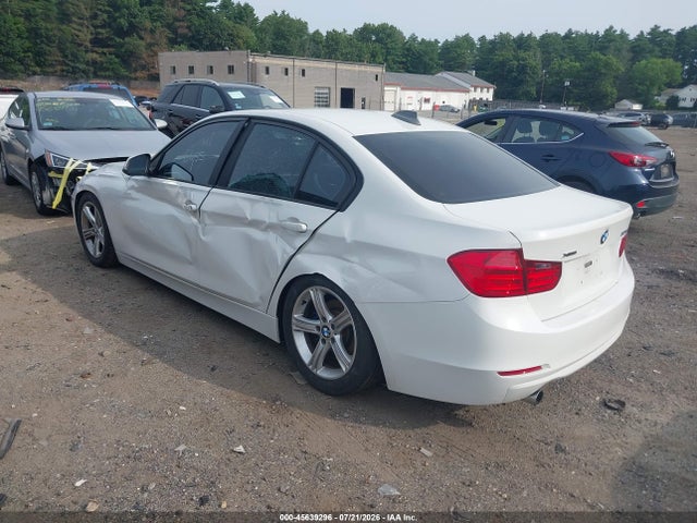 BMW 320i Xdrive 2014 WBA3C3C55EP661015 Image 3