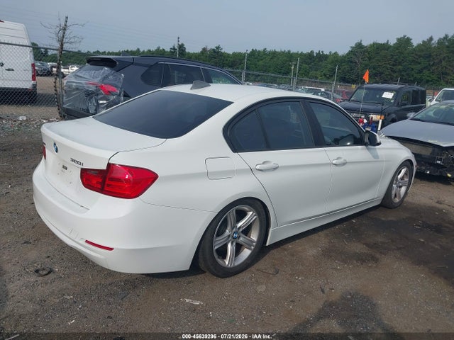 BMW 320i Xdrive 2014 WBA3C3C55EP661015 Image 4