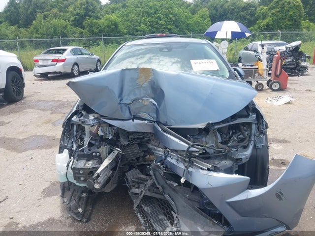 45639349 :رقم المزاد ، 5YFEPMAE7NP305818 vin ، 2022 Toyota Corolla Le مزاد بيع