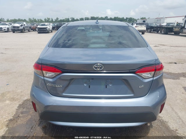45639349 :رقم المزاد ، 5YFEPMAE7NP305818 vin ، 2022 Toyota Corolla Le مزاد بيع