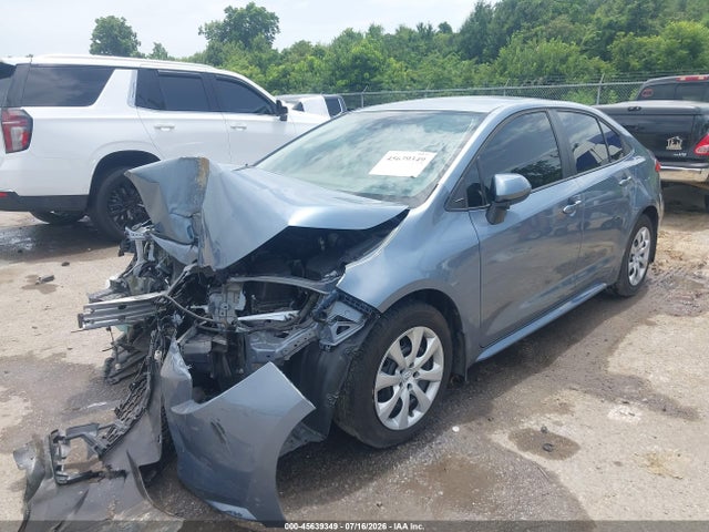 45639349 :رقم المزاد ، 5YFEPMAE7NP305818 vin ، 2022 Toyota Corolla Le مزاد بيع
