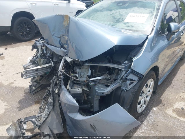 45639349 :رقم المزاد ، 5YFEPMAE7NP305818 vin ، 2022 Toyota Corolla Le مزاد بيع