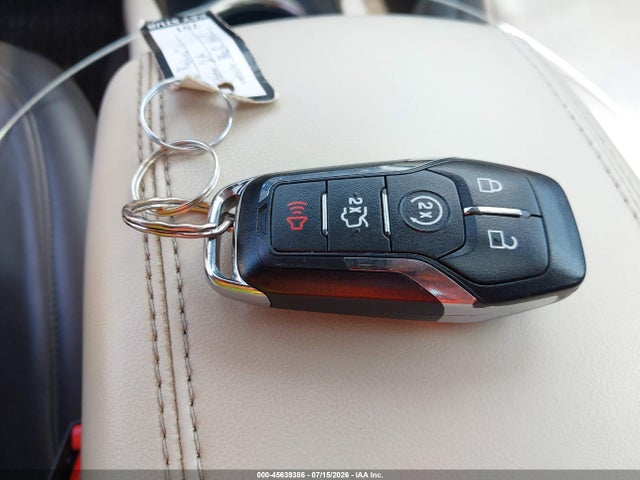 Продаж на аукціоні авто 2016 Lincoln Mkc Select, vin: 5LMCJ2D94GUJ24458, номер лоту: 45639386