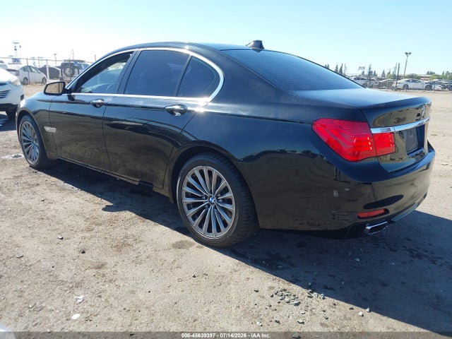 2012 Bmw 740i მანქანა იყიდება აუქციონზე, vin: WBAKA4C56CC613289, აუქციონის ნომერი: 45639397