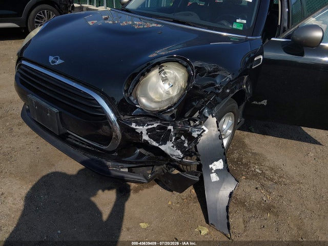 Продаж на аукціоні авто 2017 Mini Clubman Cooper, vin: WMWLU1C58H2C41755, номер лоту: 45639409