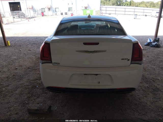 Aukcja sprzedaży 2017 Chrysler 300 300s Alloy Edition, vin: 2C3CCABGXHH580082, numer aukcji: 45639415