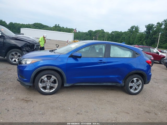 3CZRU6H32JM717375 Honda HR-V LX