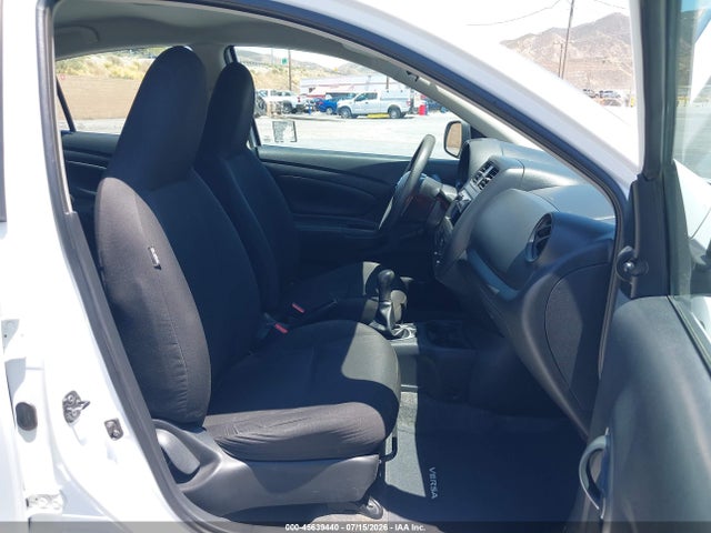 3N1CN7AP8FL864540 Nissan Versa 1.6 S